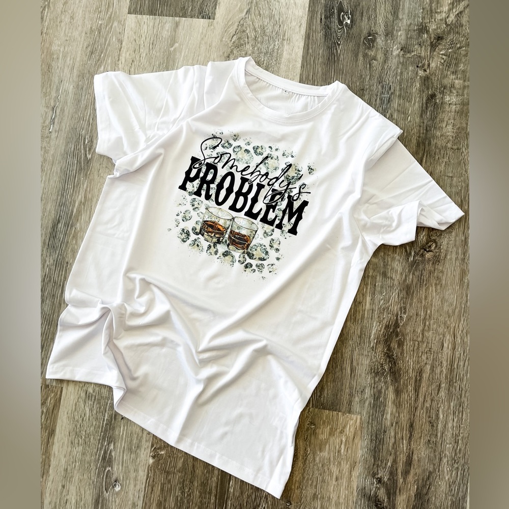 Someone’s Problem graphic tee - Picture 3 of 3